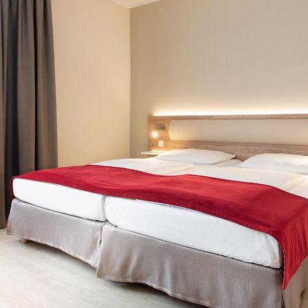 הנובר Hotel Koenigshof Am Funkturm Business מראה חיצוני תמונה