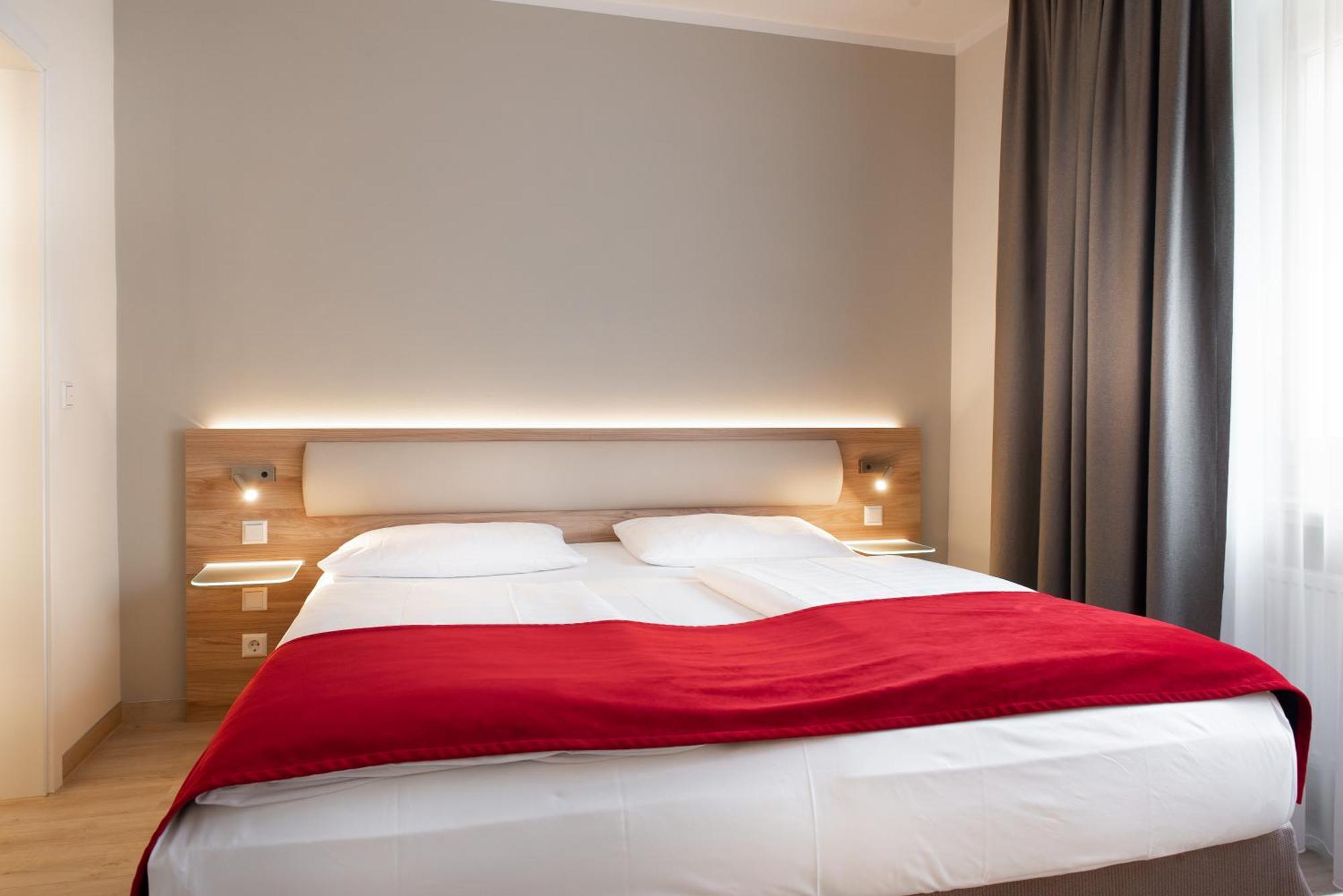 הנובר Hotel Koenigshof Am Funkturm Business מראה חיצוני תמונה